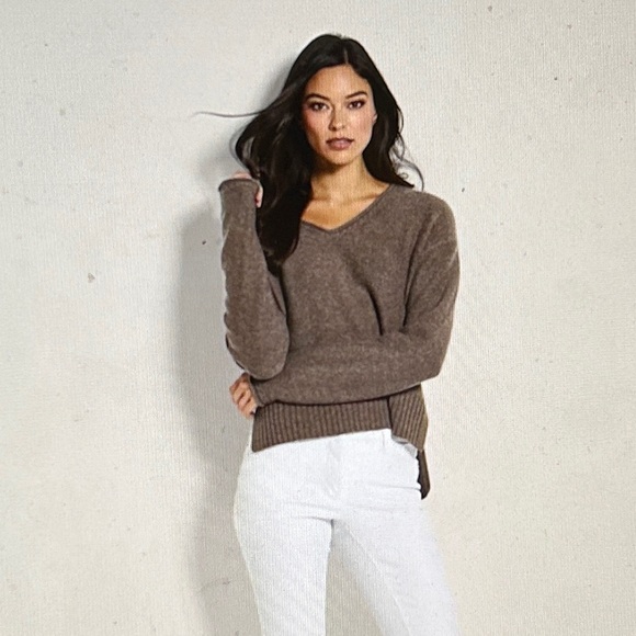 Madeleine Cashmere Wool V Neck Grey Jumper Size 18/20 GB - Picture 3 of 7